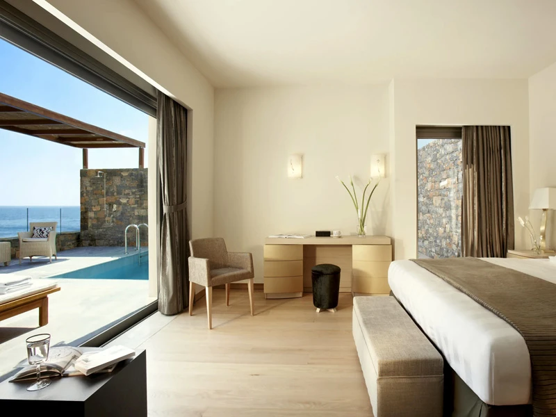 CC Luxury Living
